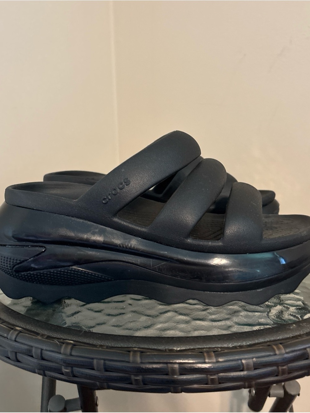 CROCS Women's mega crush Triple-Strap Platform
